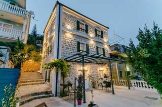 Апарт-отели Conborgo Apartments Кумбор Номер-студио с террасой-1